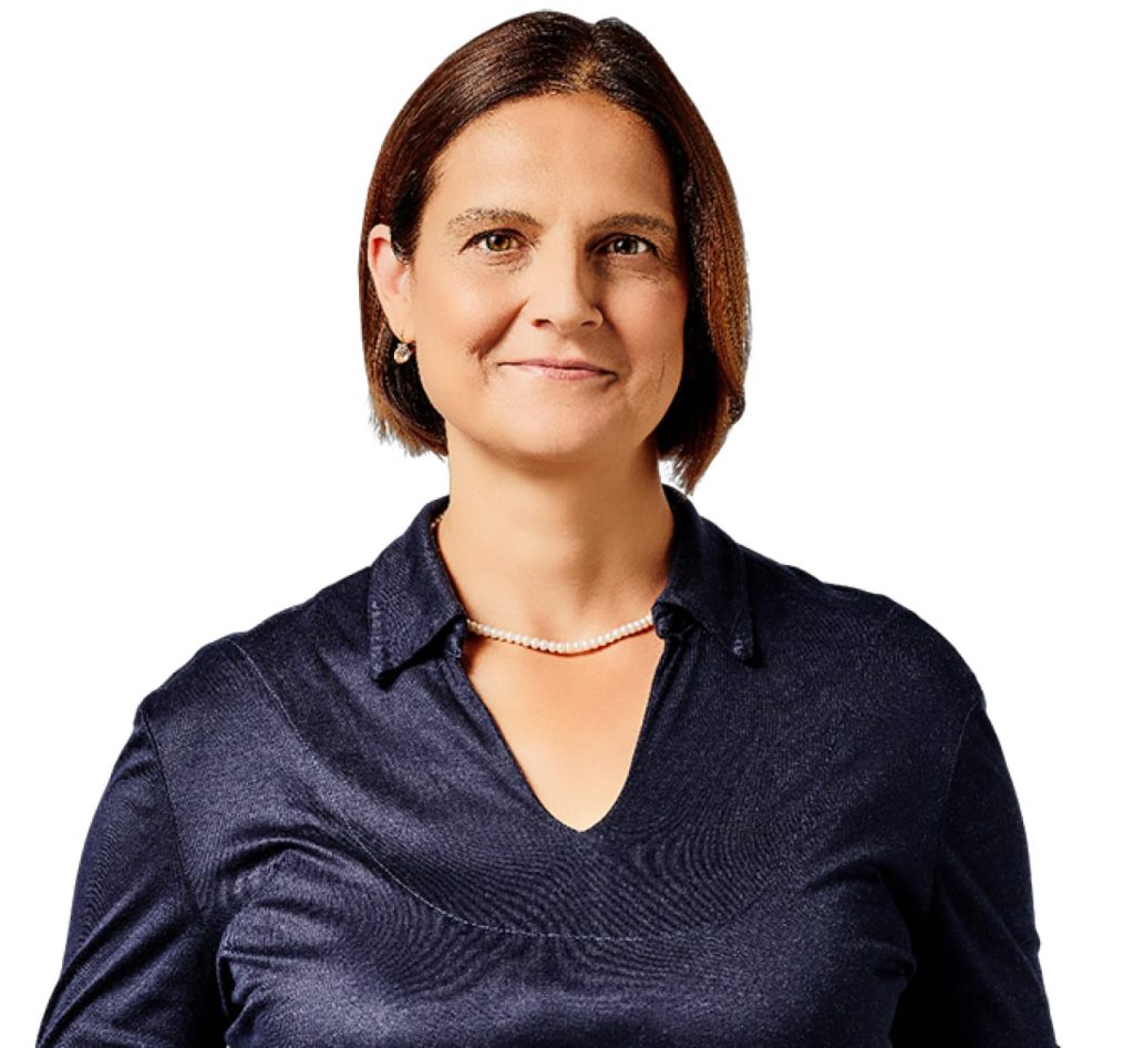Mária Kolíková biele